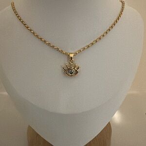 Gold Eye Pendant Necklace